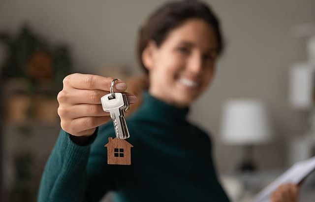 an-expert-gives-you-clarity-in-todays-housing-market-KCM