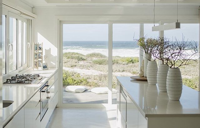 20230523-why-buying-a-vacation-home-beats-renting-one-this-summer
