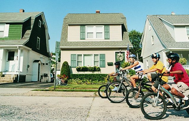 20230727-homebuyers-are-still-more-active-than-usual