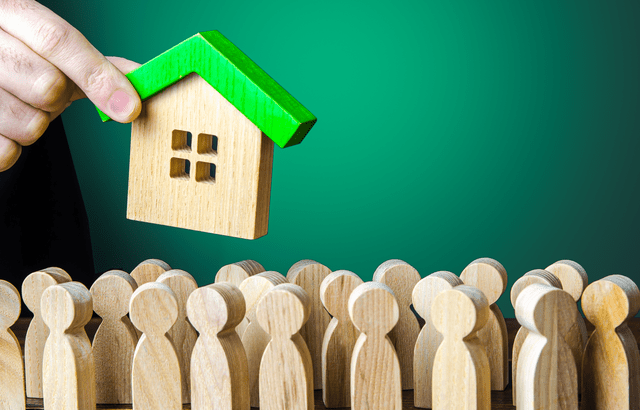 20250421-Don-t-Miss-This-Prime-Spring-Window-To-Sell-Your-House-original